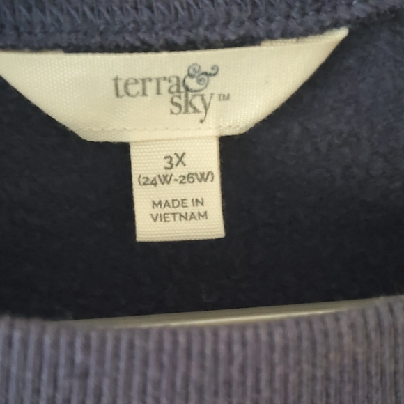 Terra and Sky Women's Plus Puff Sleeve Sweatshirt . Never worn - Picture 4 of 5